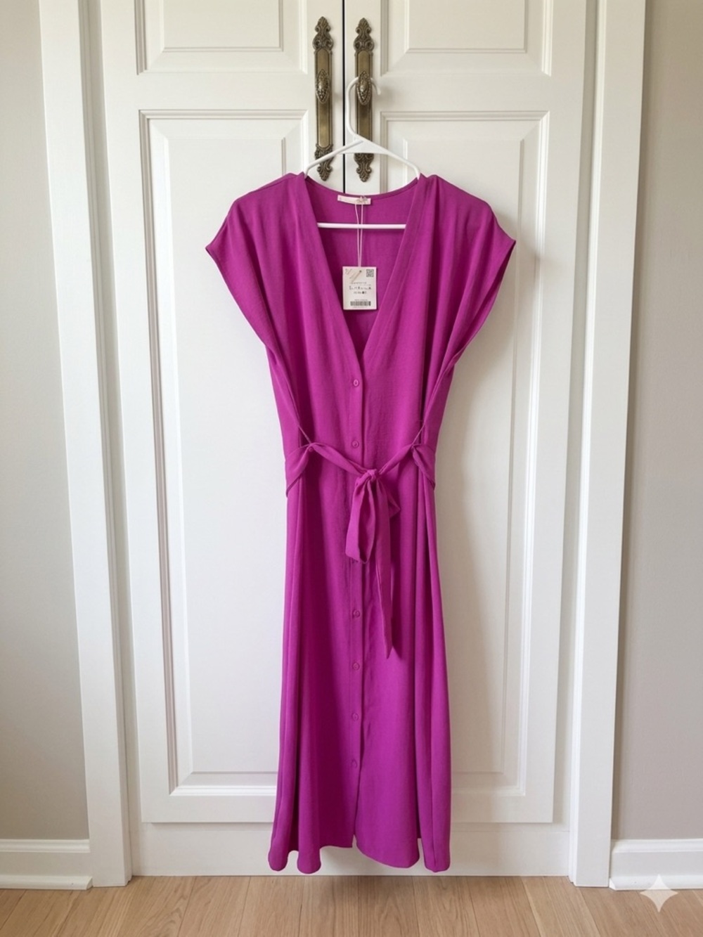 New with Tags Zara Fuchsia Button-Front Maxi Dress with Tie Waist